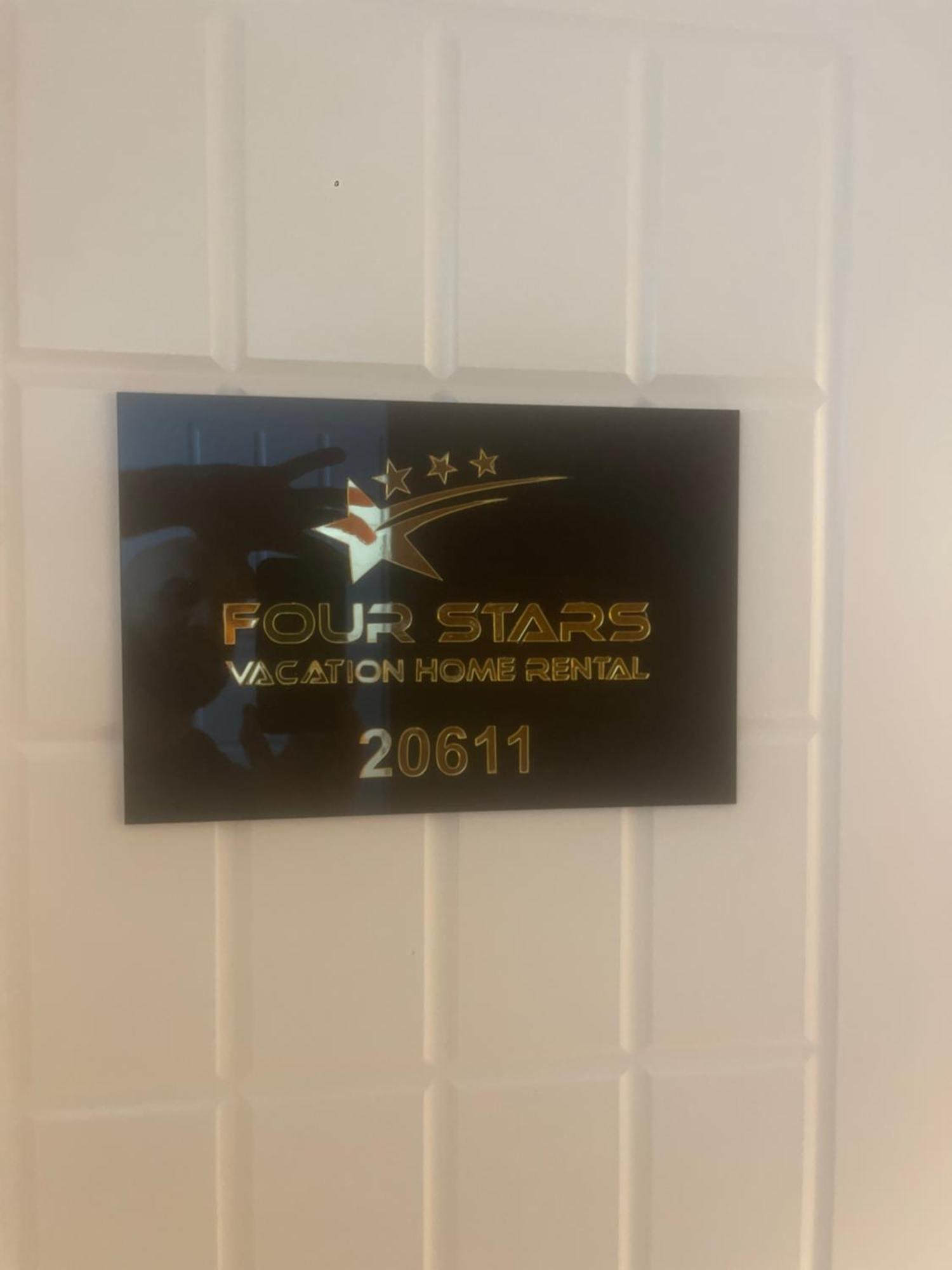 Four Stars Hostel Дубай Екстериор снимка